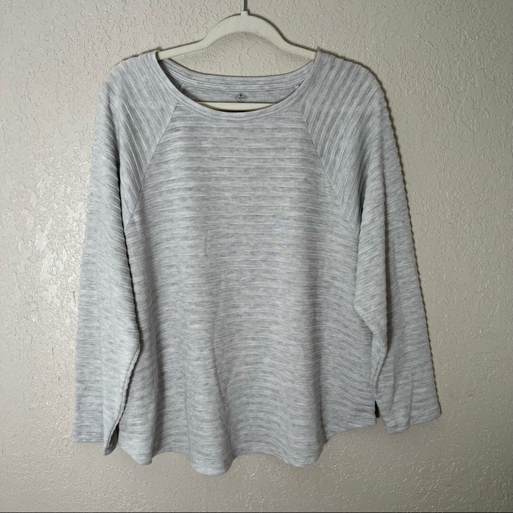 St. John’s Bay Plus women’s long sleeve pullover sweater, size OX, light grey